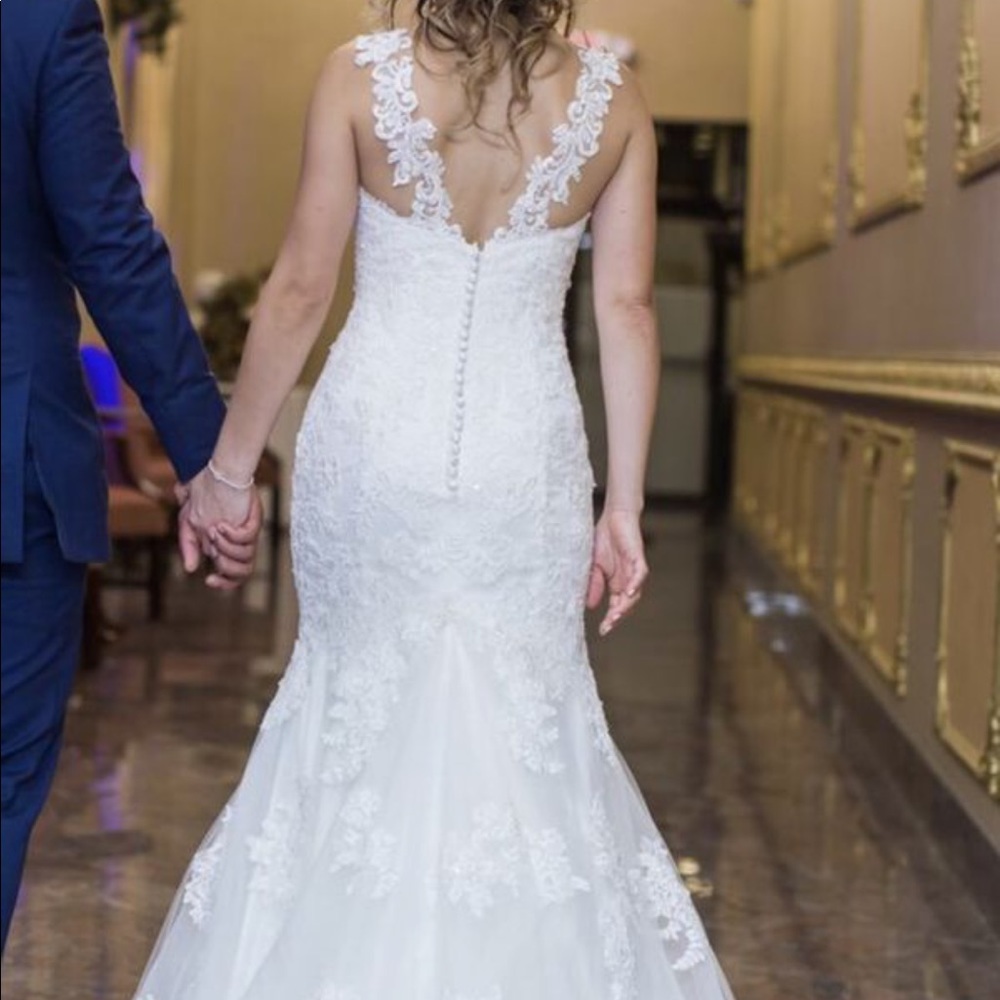 Wedding dress